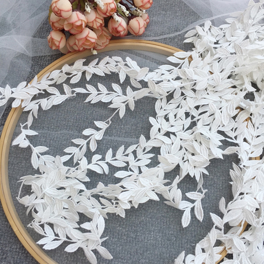 ผ้าลูกไม้ ปักลายดอกไม้ 1 หลา สําหรับเย็บผ้า แฮนด์เมด DIY