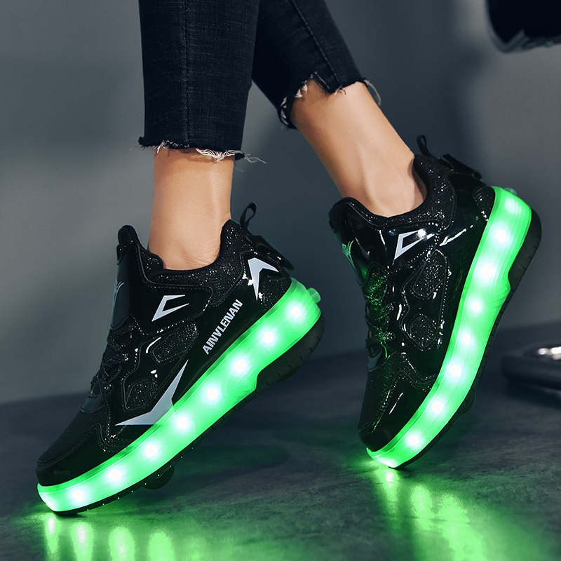 มีสินค้าในสต็อกรองเท้าสเก็ตบอร์ดสำหรับเด็กมี 2 ล้อรุ่นล้อพับได้โรลเลอร์สเก็ตรองเท้าสเก็ตบอร์ดใหม่ รองเท้าสเก็ตชายและหญิงแบบมีล้อ - รูปที่ 6