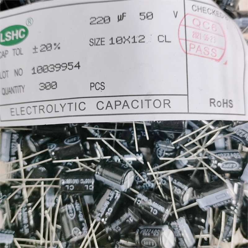 50ps ตัวเก็บประจุอลูมิเนียม 50V 50V 10UF22UF 100UF 470uf 1000UF 2200 ~ 4700UF