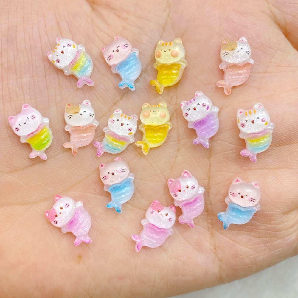 เรซิ่นที่มีสีสัน น่ารัก มินิ การ์ตูนนางเงือก แมว ซีรีส์, แฮนด์เมด DIY, อุปกรณ์ทําเล็บ ผม, 50 ชิ้น