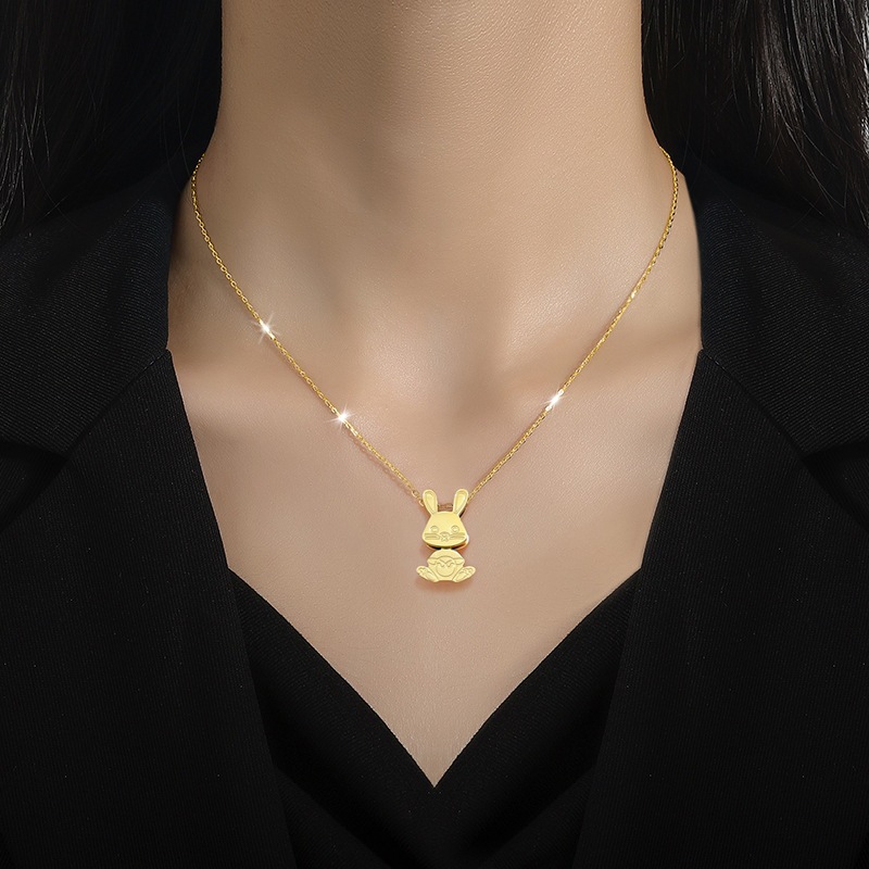 Ht สร้อยคอ สเตนเลส ทอง 18K จี้การ์ตูนกระต่ายน่ารัก เรียบง่าย ไม่จางหาย เครื่องประดับ สําหรับผู้หญิง