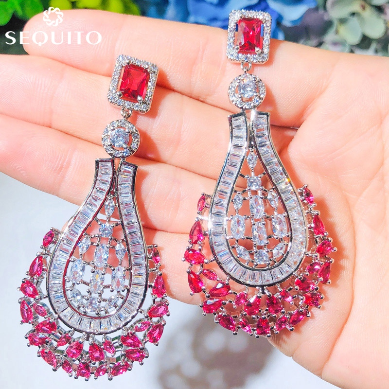 SEQUITO งดงามคุณภาพสูงสีขาวชุบทอง Jewellery Sparkly สีแดง CZ คริสตัลขนาดใหญ่ Dangle ต่างหูหรูหรางานแ