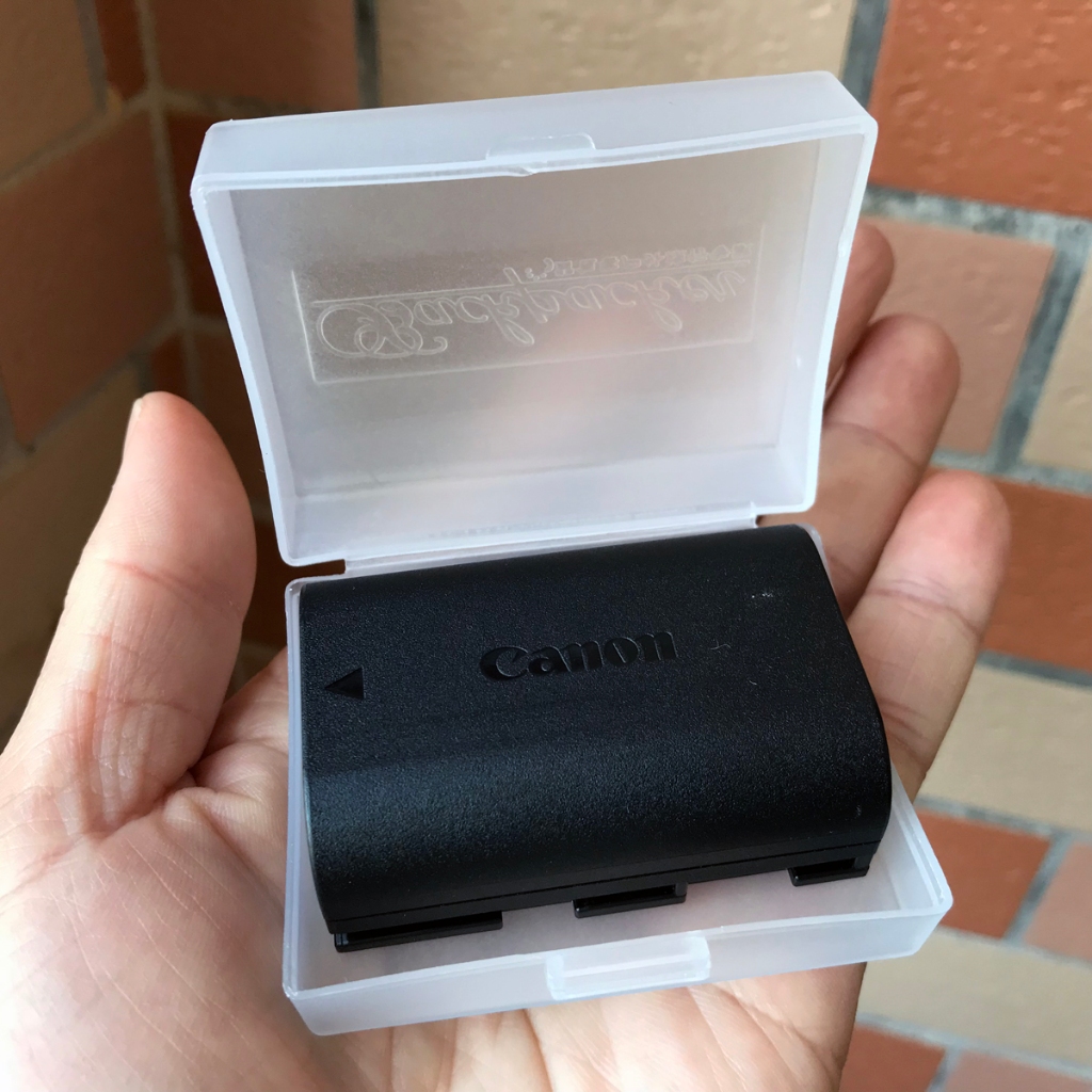 กระเป๋าเคสพลาสติกแข็ง สําหรับใส่แบตเตอรี่กล้อง SD Card