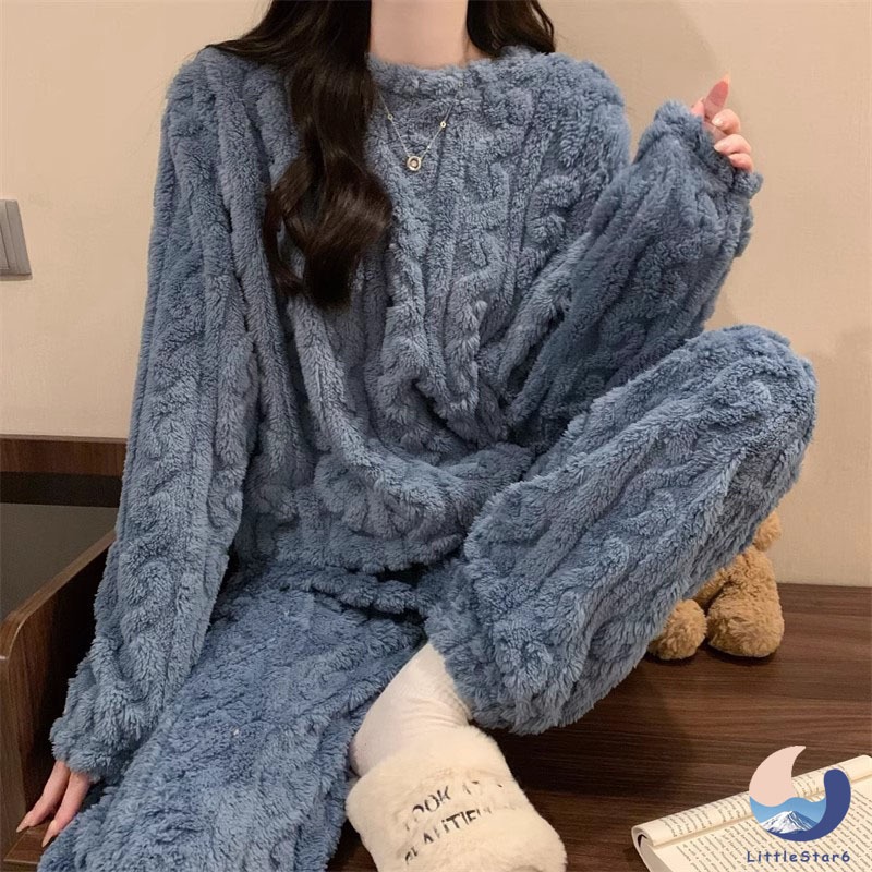 ชุดนอน คอกลม เเขนยาว-ขายาว มีกระเป๋าหน้า2ข้าง ผ้าขนนุ่มมาก ผ้านิ่ม Pajamas【LittleStar6】