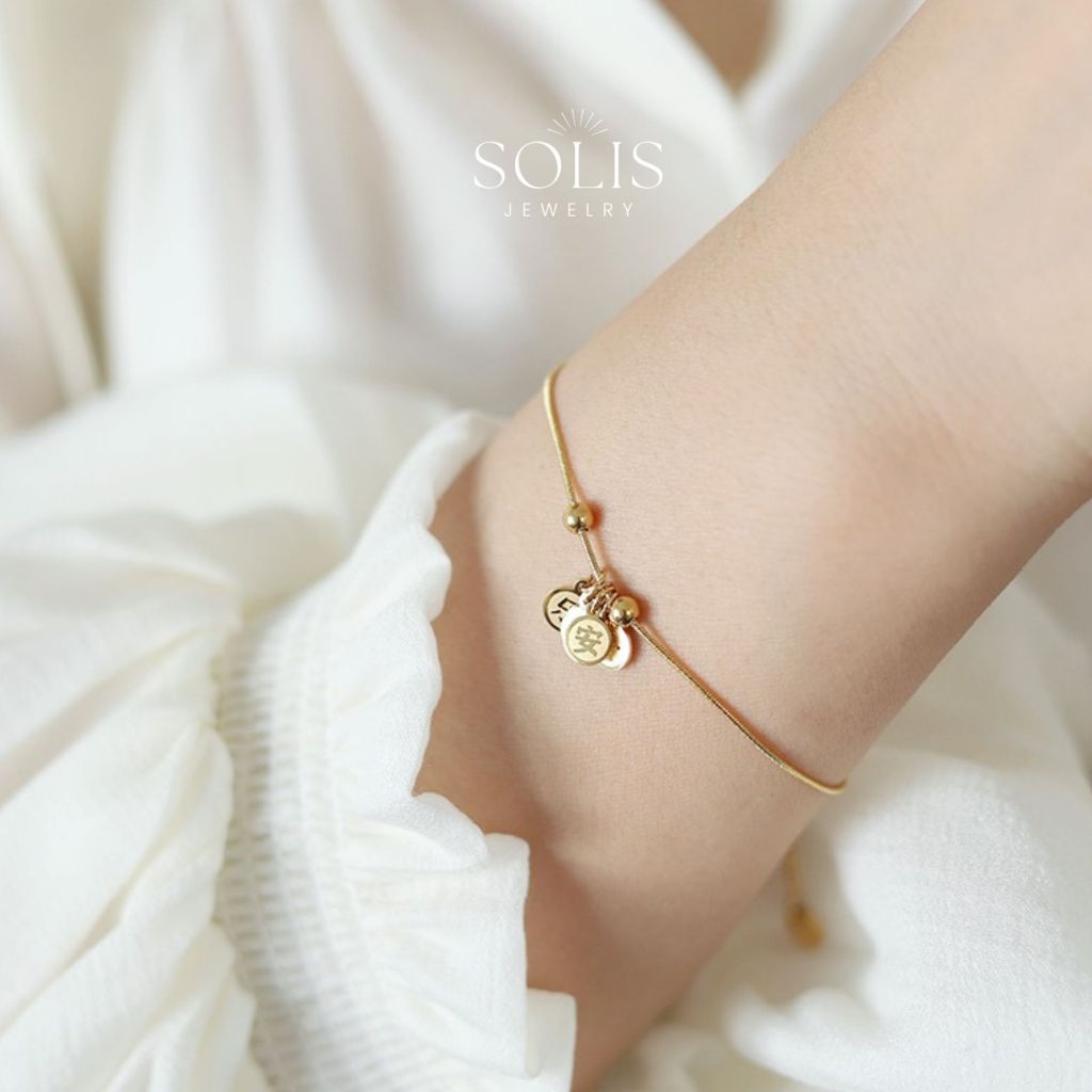 * 𝐒𝐎𝐋𝐈𝐒 *ทอง 18K สันติภาพและความสุขจีน 平安喜乐 จี้สร้อยข้อมือโซ่ • สร้อยข้อมือไม่จางหายสแตนเลสไทเทเนียมเหล็กสำหรับผู้หญิงผู้ชาย ไม่จำกัดเพศ BR409