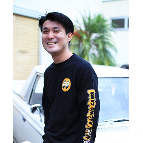 Mooneyes เสื้อยืดคอกลม แขนยาว ผ้าฝ้ายแท้ พิมพ์ลายรถจักรยานยนต์ สไตล์เรโทร สําหรับผู้ชาย และผู้หญิง