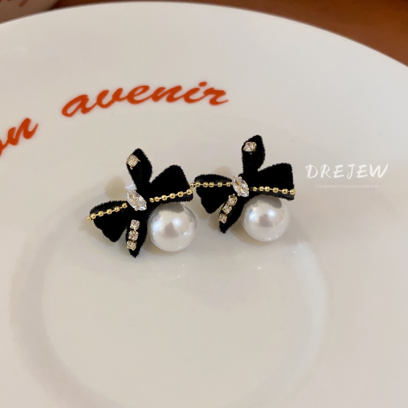 DREJEW  ใหม่ ต่างหูเข็มเงิน 925 ประดับโบว์ ไข่มุก เหมาะกับฤดูใบไม้ร่วง และฤดูหนาว แฟชั่น สําหรับผู้หญิง
