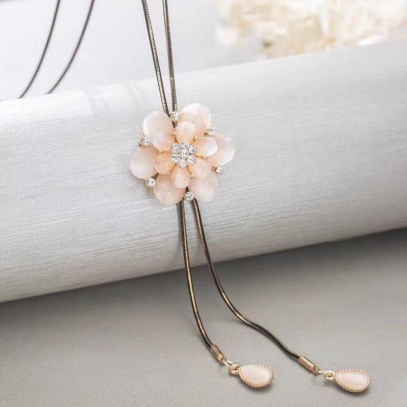 เครื่องประดับ สร้อยคอโซ่ยาว จี้โอปอล ลายดอกไม้ สไตล์คลาสสิก สําหรับผู้หญิง 2023
