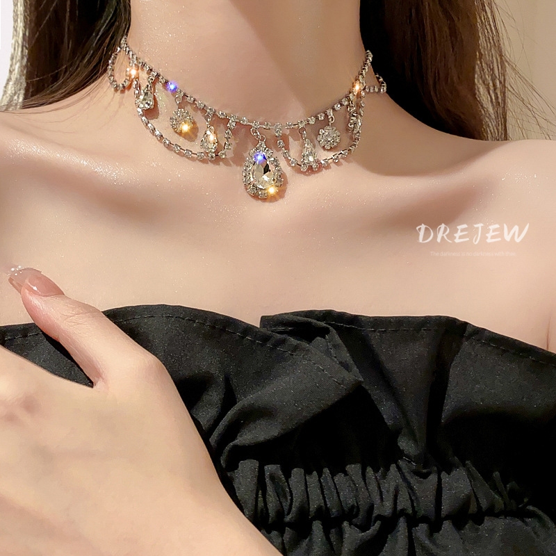 DREJEW สร้อยคอโซ่ จี้รูปหยดน้ํา ประดับเพชร ฝังดอกไม้ เครื่องประดับแฟชั่น สําหรับผู้หญิง
