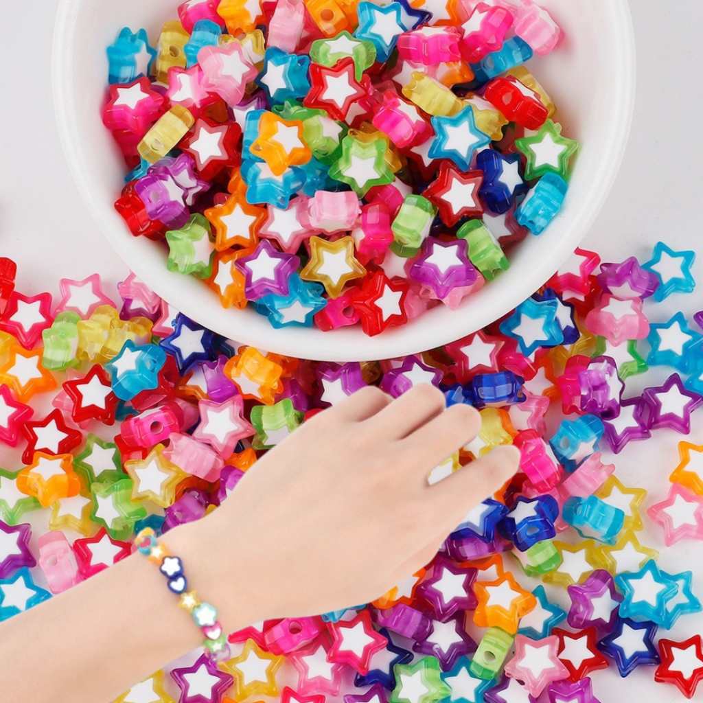 ลูกปัดอะคริลิค รูปดาว ขนาด 10 มม. สําหรับทําเครื่องประดับ สร้อยข้อมือ DIY จํานวน 40 ชิ้น