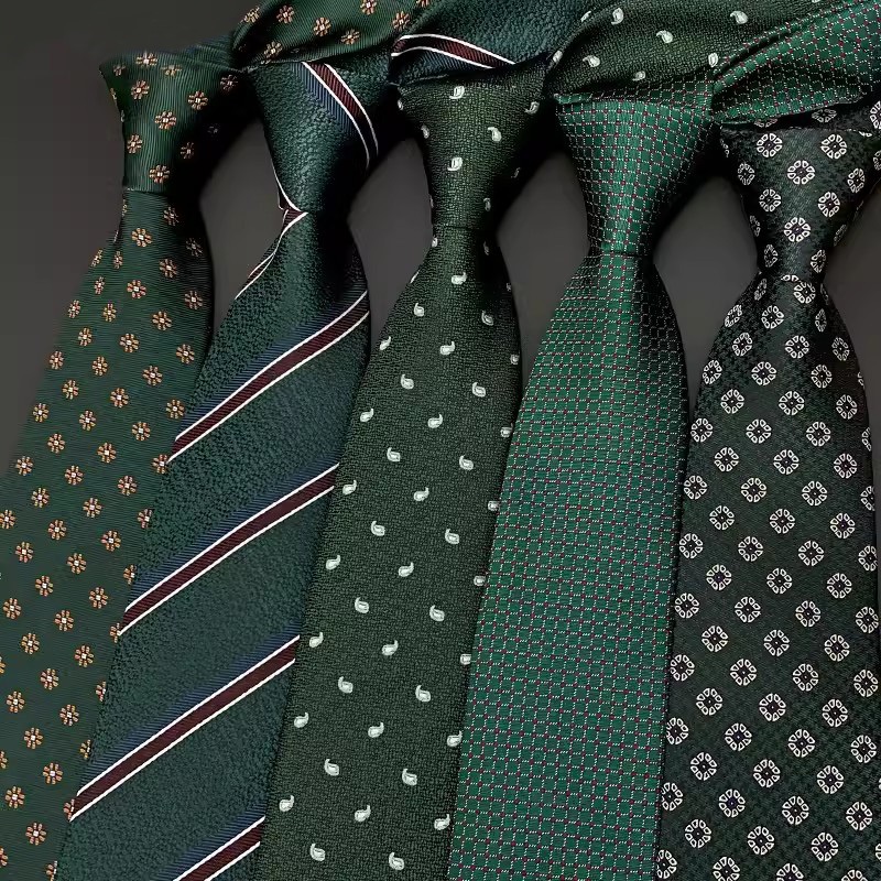 ใหม่ล่าสุด 8 ซม.Mens Ties สีเขียวเข้มลายจุดอย่างเป็นทางการคลาสสิกชุด Gravata Corbatas ธุรกิจเนคไท Jacquard ทอเนคไทสําหรับชายเจ้าบ่าวงานแต่งงาน Neckwear
