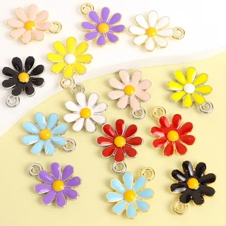 เครื่องประดับ สร้อยคอ สร้อยข้อมือ ต่างหู จี้รูปดอกเดซี่ สีสันสดใส สไตล์เกาหลี DIY จํานวน 10 ชิ้น