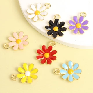 เครื่องประดับ สร้อยคอ สร้อยข้อมือ ต่างหู จี้รูปดอกเดซี่ สีสันสดใส สไตล์เกาหลี DIY จํานวน 10 ชิ้น