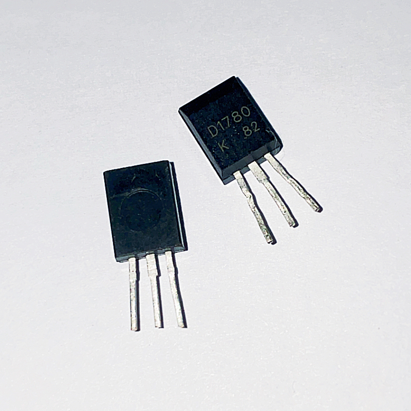 10PCS D1780 2SD1780 TO-92L รถบอร์ดคอมพิวเตอร์ขาทรานซิสเตอร์