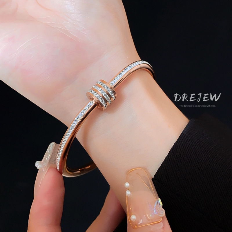 DREJEW สร้อยข้อมือ ไทเทเนียม ประดับเพชร ทรงกลม แบบเรียบง่าย สไตล์เกาหลี สําหรับผู้หญิง