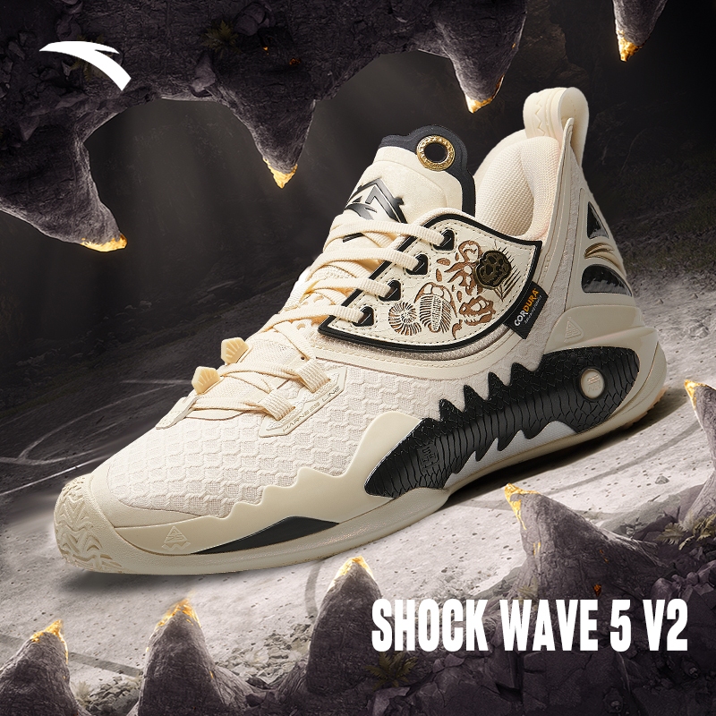ANTA Shock Wave 5 V2 รองเท้าบาสเกตบอลผู้ชาย ไครี เออร์วิง พร้อมแผ่นรองและการเด้งกลับที่ดี 112411106