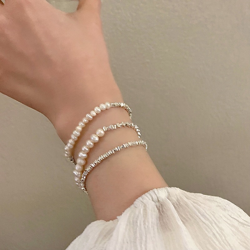 สร้อยข้อมือเงิน ประดับไข่มุก รูปหัวใจ แบบเรียบง่าย แฟชั่นสําหรับผู้หญิง