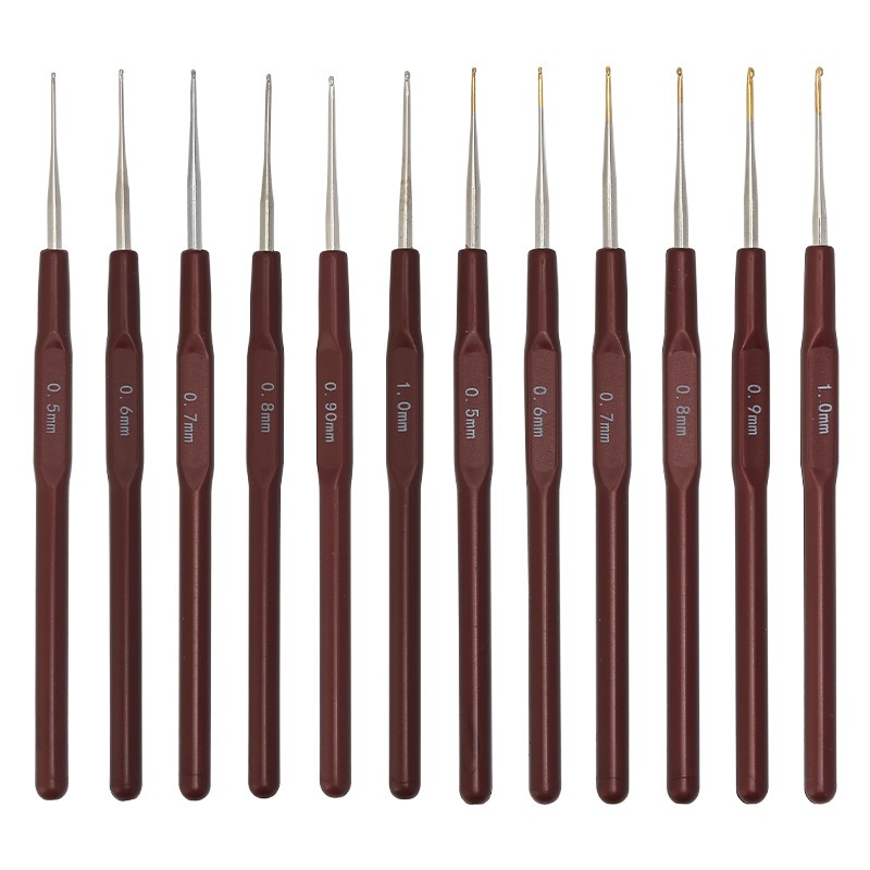 1PCS เครื่องมือถักโครเชต์ ความยาวประมาณ 14 ซม/0.5 มม-2.7 มม ไหมพรมปักเสื้อ ไหมพรม อุปกรณ์ถักไหมพรม