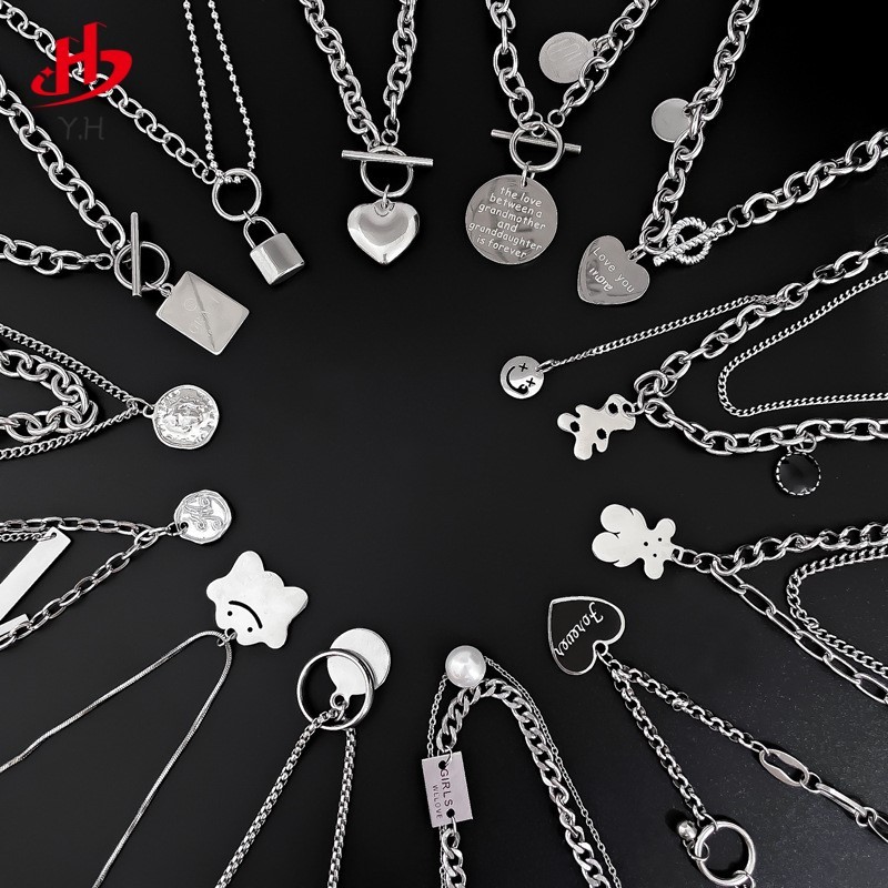 ⭐Y.H⭐ ผู้ชาย คุณผู้หญิง สีเงิน รูปหัวใจ เพชร ยิ้ม หลากหลายรูปแบบ สร้อยคอสแตนเลส