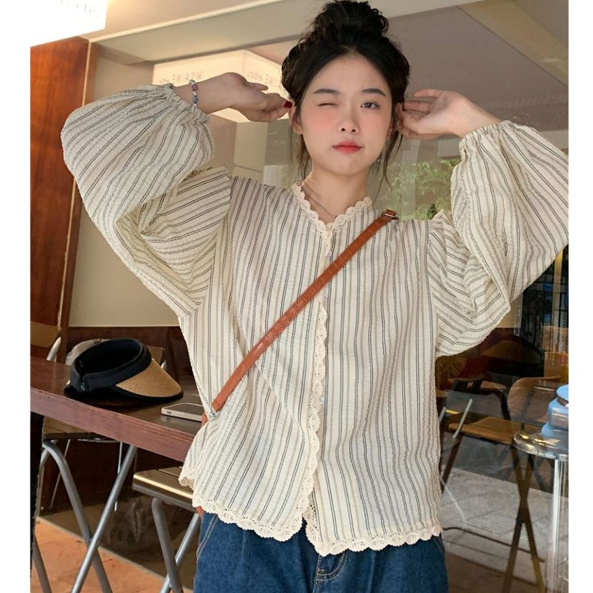 เสื้อเชิ้ตแขนยาว คอวี พิมพ์ลายลูกไม้ ทรงหลวม ลายทาง แนวตั้ง สไตล์เกาหลี สําหรับผู้หญิง ไซซ์ 3xl