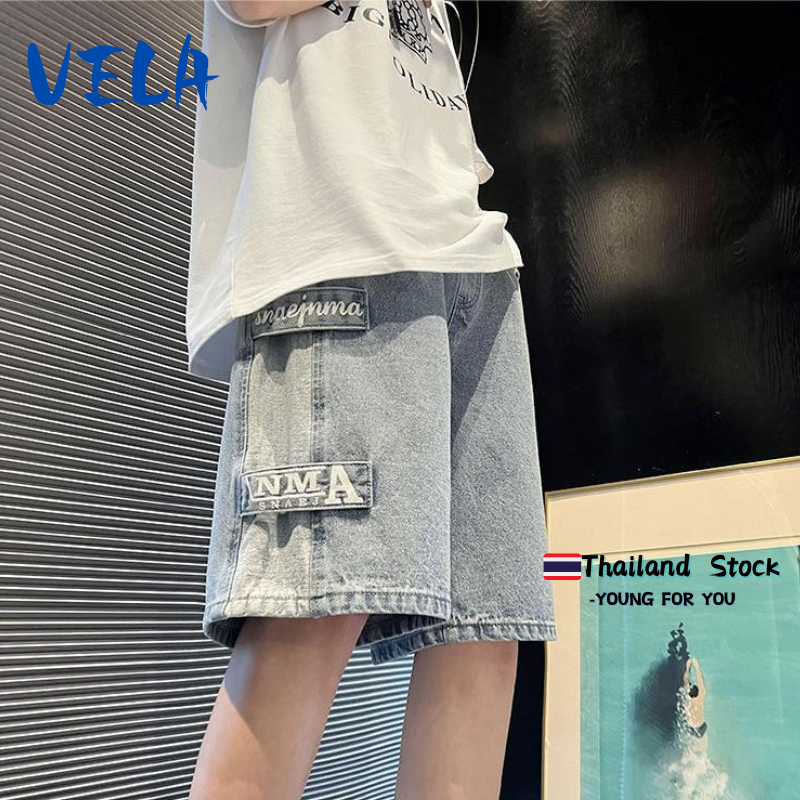 Vela กางเกงขาสั้นคาร์โก้ผู้ชาย เอวยางยืด ปรับเอวด้วยเชือก กางเกงขาสั้น 2สี : ฟ้าอ่อน,ดำ ทรงหลวม สบาย แฟชั่น ลายดาว สไตล์ไฮสตรีท สไตล์ กีฬาและการพักผ่อน เกาหลีวินเทจ ทนต่อการสึกหรอ มีหลายขนาดให้เลือก