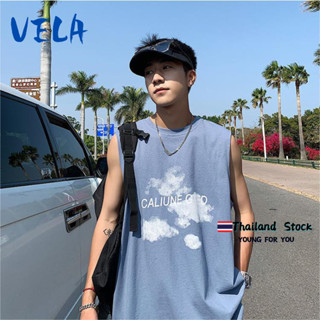 Vela เสื้อยืดแขนกุดผู้ชาย รุ่นบาง เสื้อยืด ผ้าฝ้าย พิมพ์ลายต…