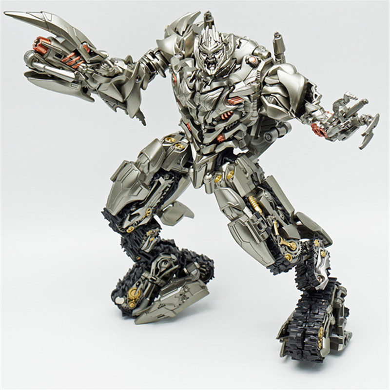 Gyhtoys Transformation 8807 Megatank โมเดลฟิกเกอร์หุ่นยนต์ เคลือบดี พร้อมไฟ SS13