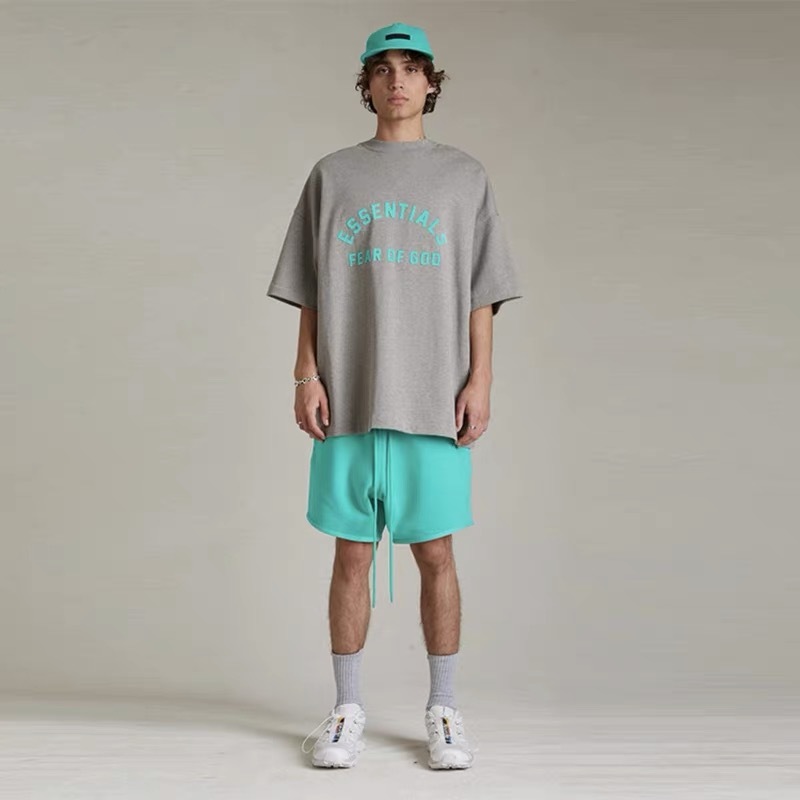 24ss FEAR OF GOD FOG ESSENTILALS ใหม่ เสื้อยืดคอกลม แขนสั้น พิมพ์ลายซิลิโคน ทรงหลวม สไตล์สตรีท อินเทรนด์ สําหรับคู่รัก