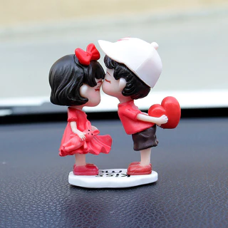 โมเดลฟิกเกอร์ รูปการ์ตูนอนิเมะ Kiss Balloon น่ารัก สีแดง เหมาะกับของขวัญ สําหรับตกแต่งภายในรถยนต์