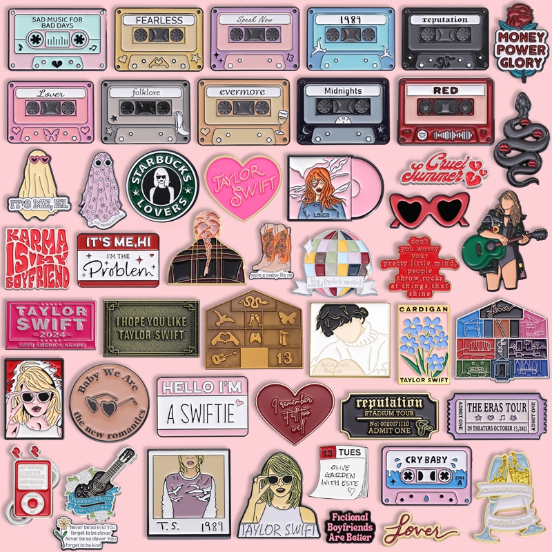 ใหม่ Taylor Swift อัลบั้มเพลง เคลือบเข็มกลัด Mei Mei Global Concert โลหะผสม ป้ายกระเป๋าเป้สะพายหลัง เสื้อผ้า เครื่องประดับ ของขวัญสําหรับแฟนคลับ