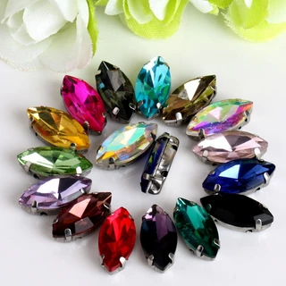 คริสตัลทรงม้า 50 ชิ้น พร้อมฐานกรงเล็บสีเงิน ขนาด 4×8 มม. / 5×10 มม. สำหรับตกแต่งเสื้อผ้า และอุปกรณ์เสริมแฟชั่น