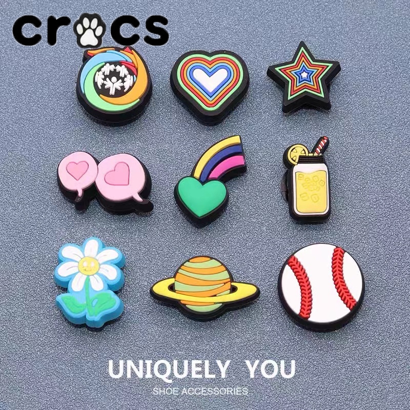 อุปกรณ์เสริมหัวเข็มขัด รูปดอกไม้น่ารัก DIY สําหรับรองเท้า Crocs Jibbitz 2024