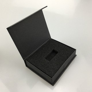 กล่องกระดาษ ฝาพับ ทรงสี่เหลี่ยม สีดํา พร้อมโฟมปรับแต่ง