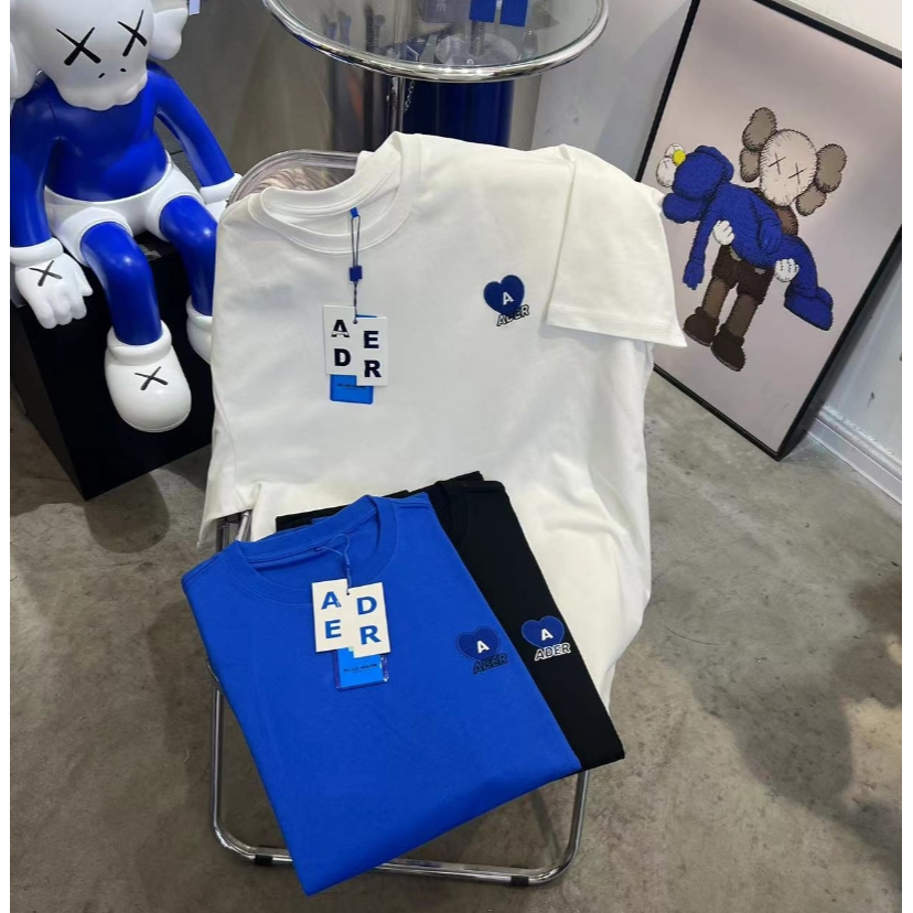 ชุดเย็บปักถักร้อย สไตล์เรียบง่าย 2024ss เสื้อยืดแขนสั้น คอกลม ผ้าฝ้ายแท้ พิมพ์ลายตัวอักษร Love ทรงหลวม แฟชั่นฤดูร้อน สําหรับผู้ชาย และผู้หญิง