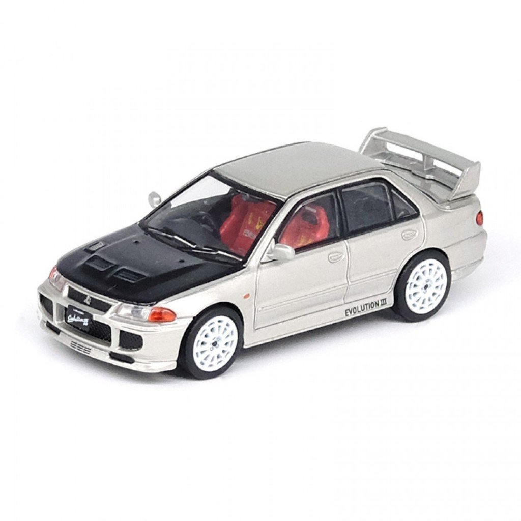 Inno64 IN64-EVO3-SIL 1/64 MITSUBISHI LANCER EVOLUTION III ซิลเวอร์ พร้อมโมเดลรถยนต์คาร์บอน