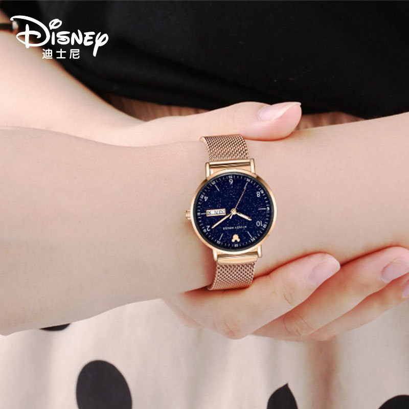 Disney อย ่ างเป ็ นทางการแท ้ Mickey Series นาฬิกาข ้ อมืออินเทรนด ์ ควอตซ ์ สายหนังนาฬิกาหญิงนาฬิกานักเรียน Simple All-Match Starry Sky Dial กันน ้ ํา Dual ปฏิทินของขวัญวันเกิด Exchange ของขวัญสําหรับแฟน MK @-