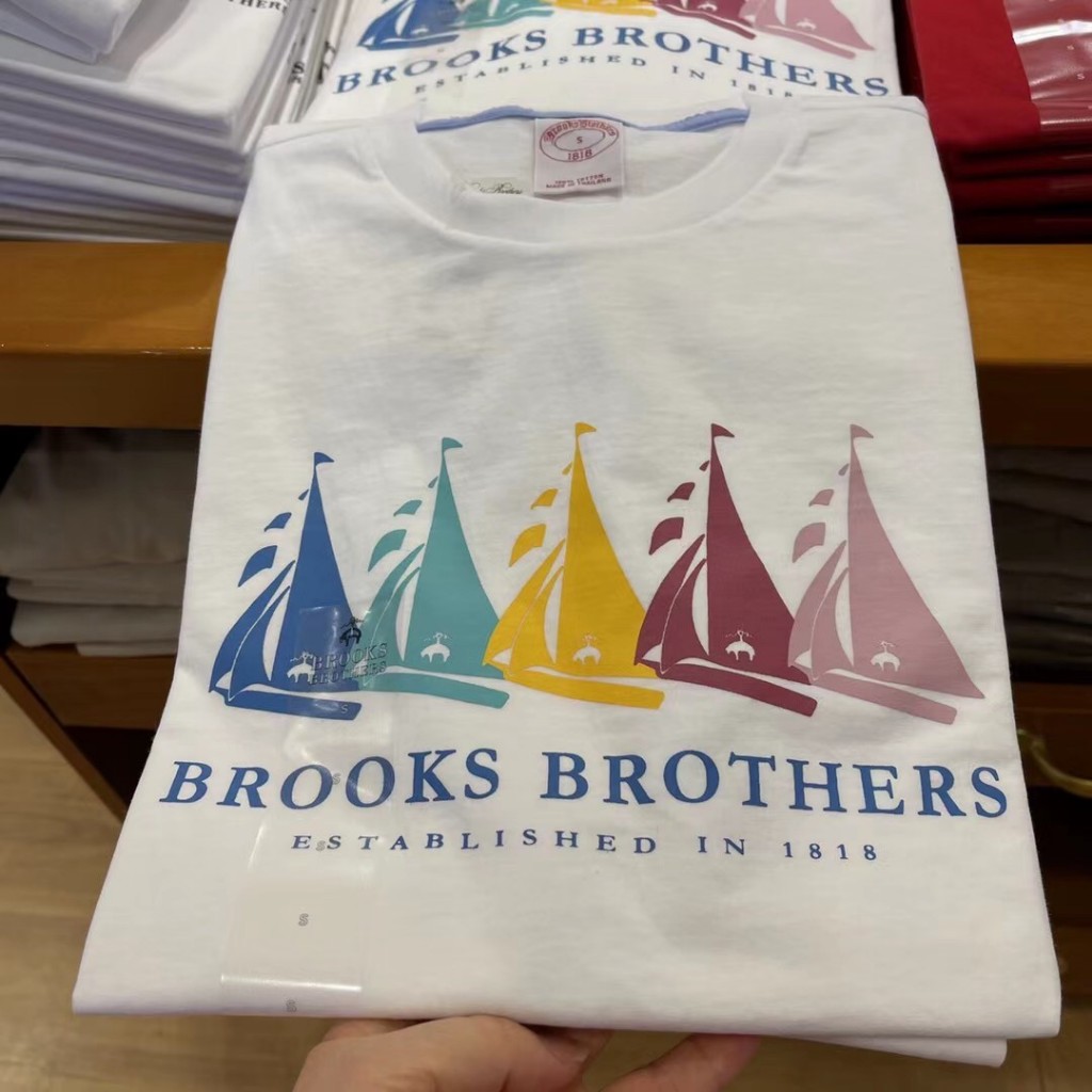 เสื้อยืดแขนสั้น พิมพ์ลายตัวอักษร Brooks Brothers Booker Brothers สําหรับผู้ชาย