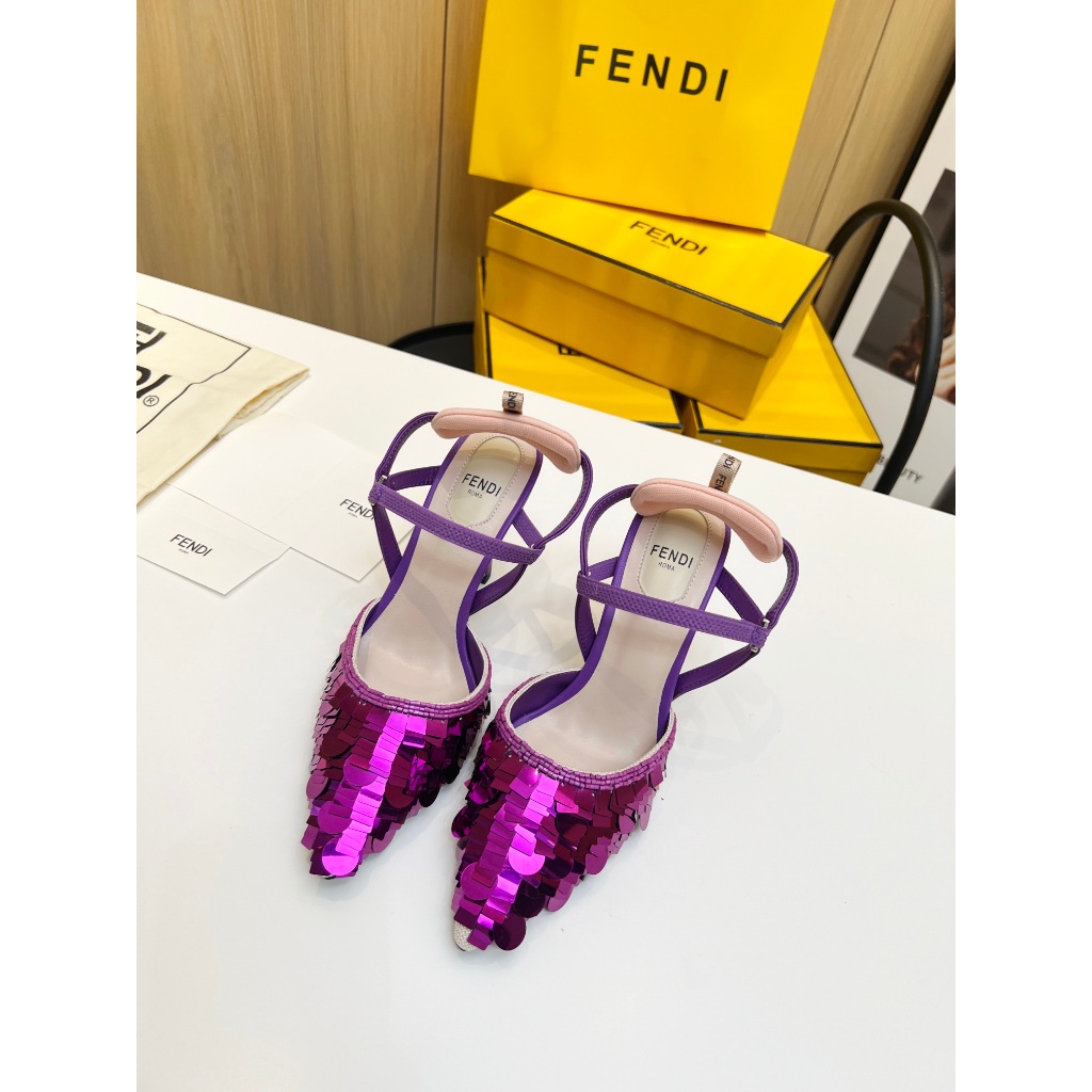 Fendi's ใหม่ รองเท้าส้นสูง แฟลชพิเศษ สําหรับผู้หญิง