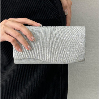 กระเป๋าคลัทช์ แต่งจับจีบ ขนาดเล็ก แต่งสายโซ่คล้อง แฟชั่นใหม่…