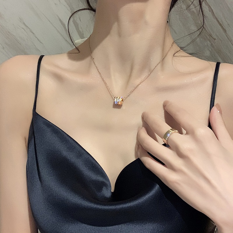 สร้อยคอโซ่ โลหะผสม หรูหรา ระดับไฮเอนด์ สําหรับผู้หญิง 2024