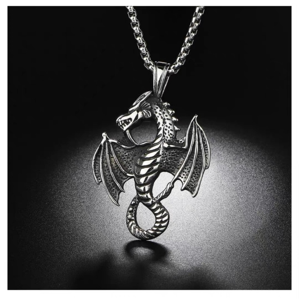 สร้อยคอผู้ชาย เหล็กไทเทเนียม ย้อนยุค น้ําแข็ง และไฟ เพลง จี้ ส่วนบุคคล พังก์ ฮิปฮอป สร้อยคอ ใหม่ Spitfire เครื่องประดับมังกร