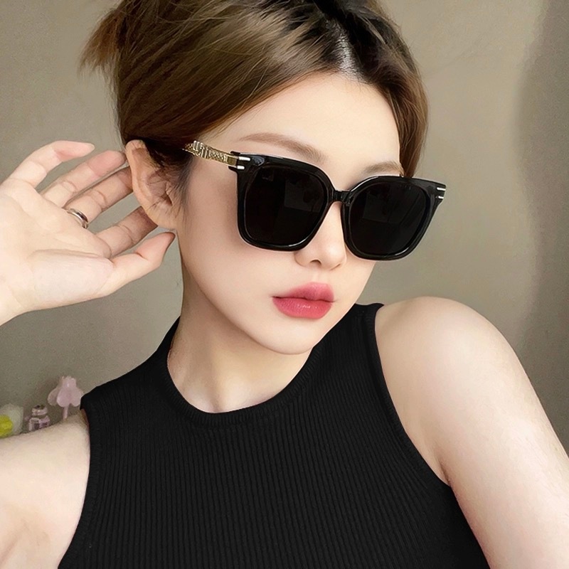 COD❤️แว่นกันแดด หมวกกันแดด Unisex ทรงสี่เหลี่ยม แว่นกรอบใหญ่ แว่นกันแดดแฟชั่นคุณภาพสูง สไตล์ MOMO ราคา ถูกที่สุด ดีลบีเคเค แกลเลอรีภาพที่ 3