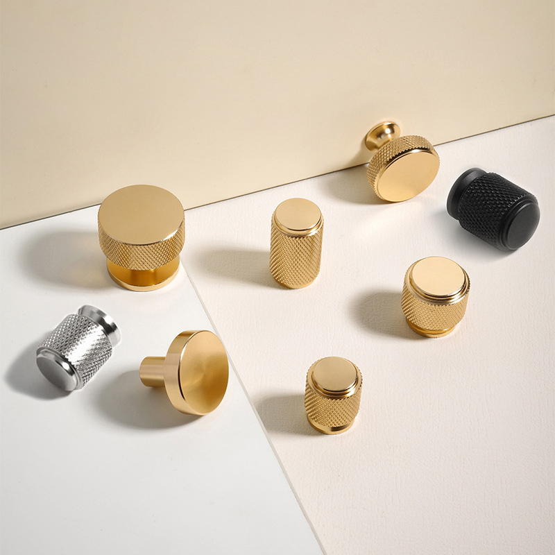 ลูกบิดประตูลิ้นชัก ตู้เสื้อผ้า ตู้กับข้าว ทรงกลม ขนาดเล็ก มีสีทอง สีดํา สีเงิน แบบเรียบง่าย สไตล์โมเดิร์น