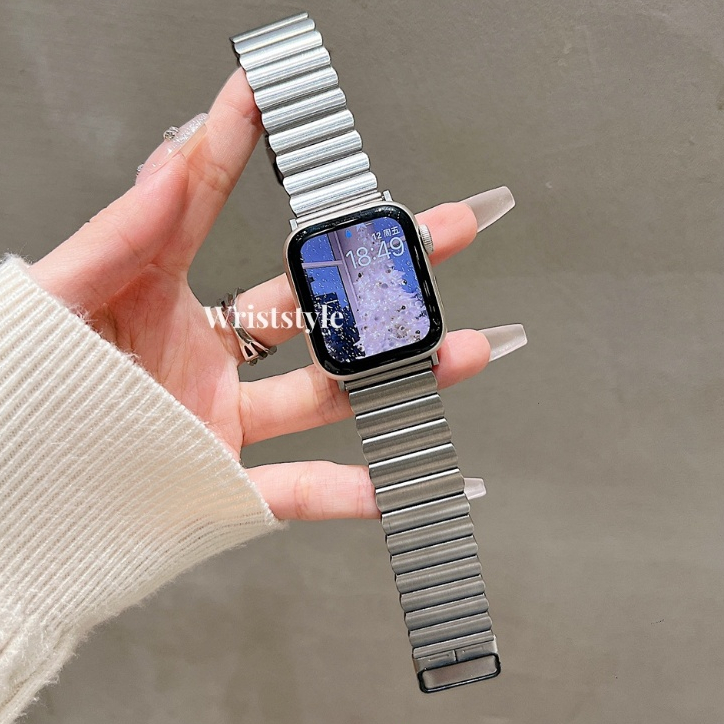 สายนาฬิกาข้อมือ สเตนเลส แม่เหล็ก สีเงิน คุณภาพสูง แบบเปลี่ยน สําหรับ Apple watch S9 8 7 6 5 4 3 2 1 SE Ultra iWatch 49 มม. 45 44 42 41 40 38