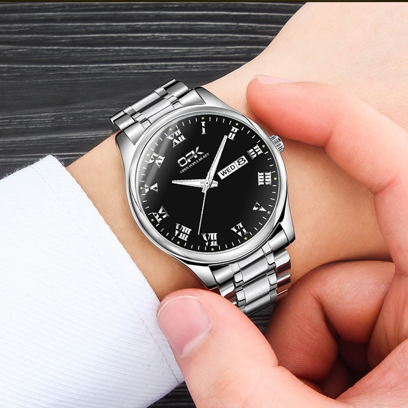 OPK นาฬิกา ผู้ชาย แฟชั่น watch 100% แท้ นาฬิกาข้อมือกันน้ำได้ ควอตซ์ สายสเตนเลส เงิน ประณีต ธุรกิจ ส่องสว่าง กันน้ำ 8121-GH