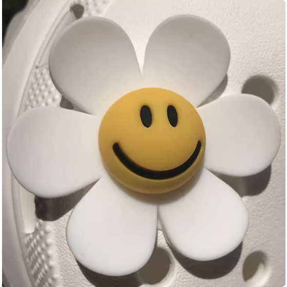 2026 สไตล์ใหม่รองเท้าดอกไม้สามมิติ 3D หมีทิวลิปเป็ดน้อยสีเหลือง drew Series เครื่องประดับผึ้งสไตล์ใหม่ Zhibixing - รูปที่ 3