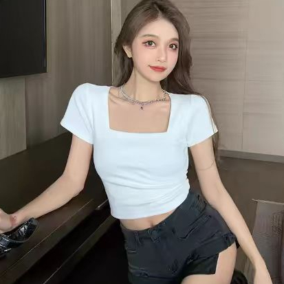 Luna shop🌻🌻เสื้อยืด✨เสื้อท่อนบนสีทึบเรียบง่ายของสาวฮอต