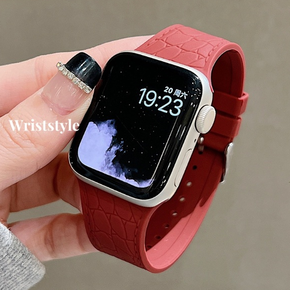 สายนาฬิกาข้อมือหนังลิ้นจี่ ซิลิโคน หรูหรา สําหรับ Apple Watch S9 8 7 6 5 4 3 2 1 SE ULTRA iWatch 49 มม. 45 มม. 44 มม. 42 มม. 41 มม. 40 มม. 38 มม.