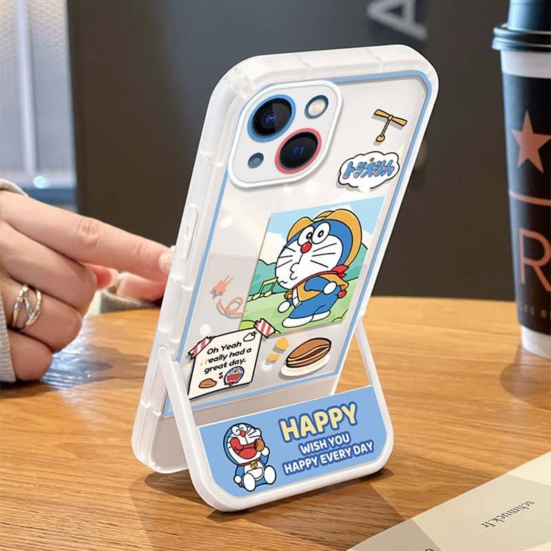 เคสโทรศัพท์มือถือ ลายการ์ตูนโดราเอมอน ชินจังน่ารัก พร้อมขาตั้ง สําหรับ oppo A57 A77 A77S A56S A58 A7
