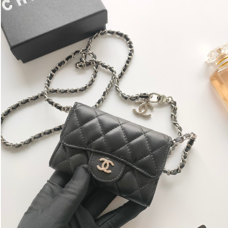 (ส่งฟรี+กล่อง+ของแท้) ใหม่ Chanel counter ใหม่ กระเป๋าสตางค์ หนังแกะ สีดํา โลหะ ขนาดเล็ก แบบพกพา สําหรับผู้หญิง